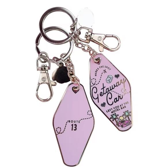Taylor Swift Accessories - Getaway Car Metal Hotel Keychain Style Keyring Taylor Swift Reputation